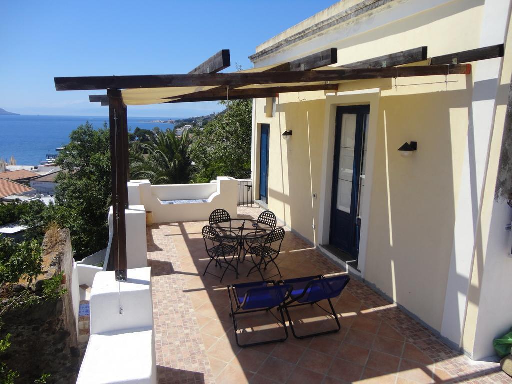 Da Marusca Apartment Santa Marina Salina Bilik gambar